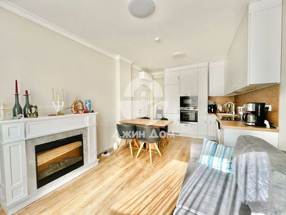 Просторен стилен тристаен мезонет в к-с „Белисити“, с. Равда