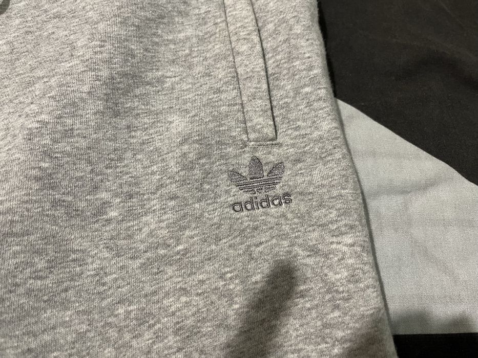Спортни къси панталони Adidas 12-13г