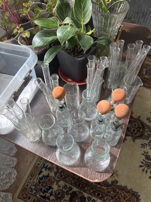 Продам набор химической посуды для лаборатории