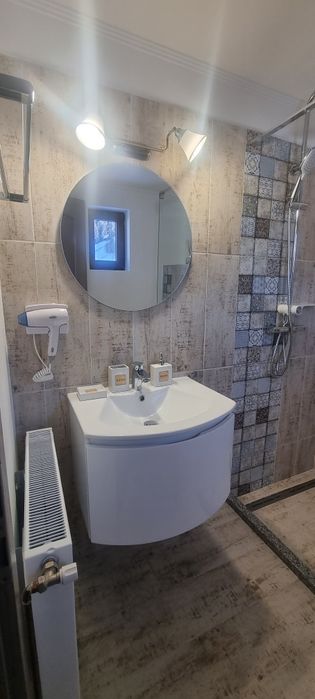 Închiriez pensiune "Bucegi Panorama" din Moieciu de sus