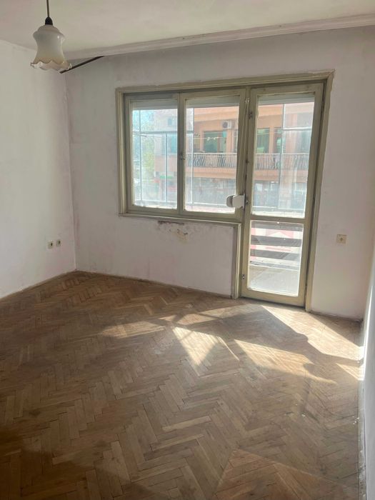 Продава се Многостаен апартамент в Велико Търново, Център - 100 кв.м за 1320 €/кв.м - Снимка #1