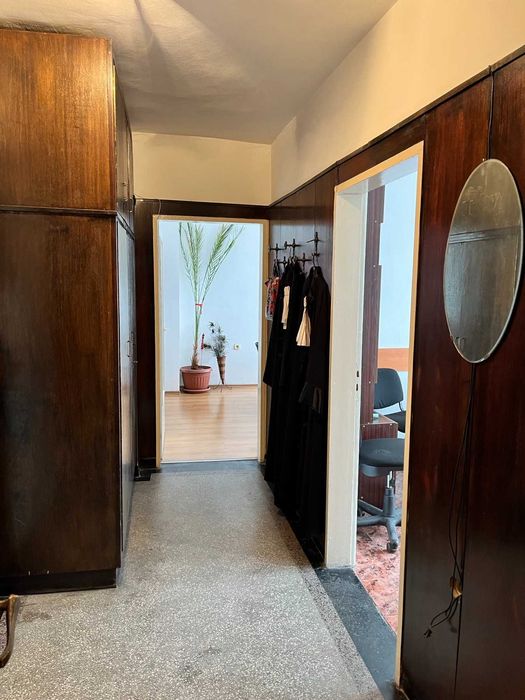 Продава се Двустаен апартамент в Габрово, Център - 66 кв.м за 958 €/кв.м - Снимка #2