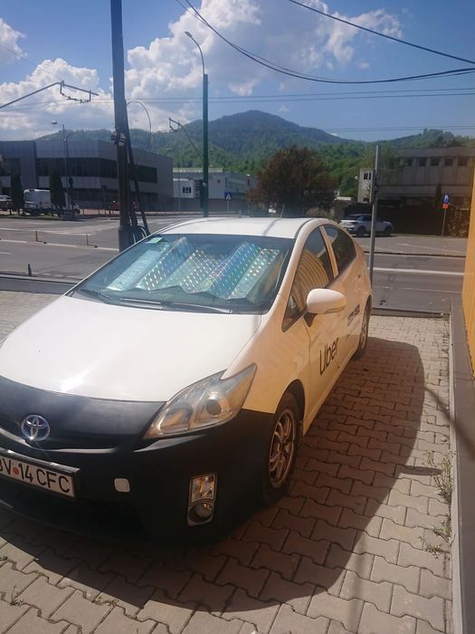 Toyota Prius motor refacut, 2012, stare buna, caseta directie schimbata