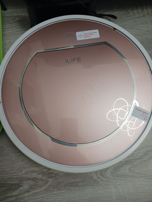 IlifeА6 и 7plus  робот  прахосмукачка