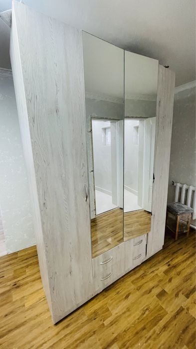 Шкаф для прихожей