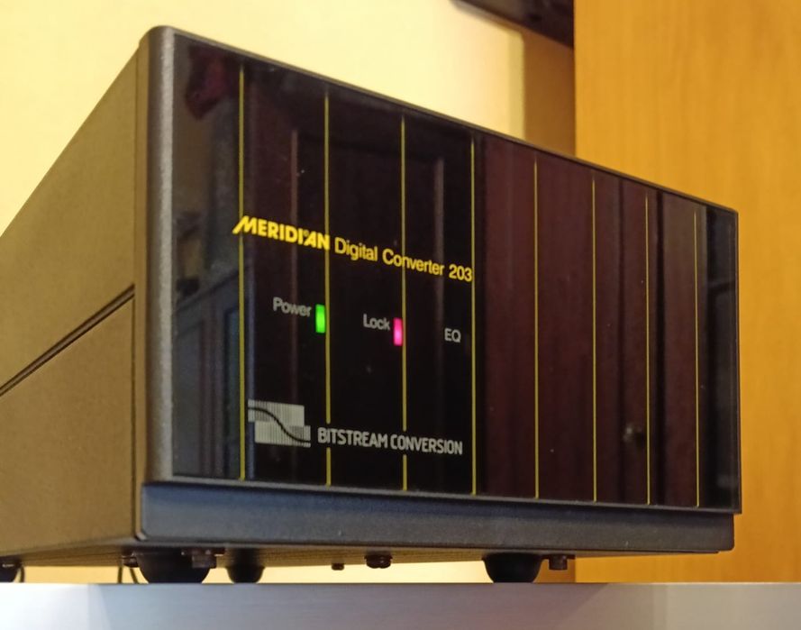 Meridian 203 Digital Converter