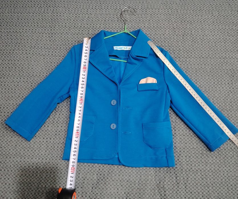 Продам костюм б/у (пиджак, рубашка, брюки и бабочка)