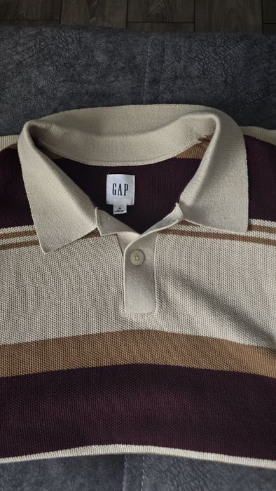 Продам футболку поло GAP