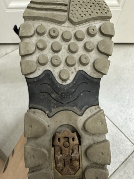 Продам сапожки зимние