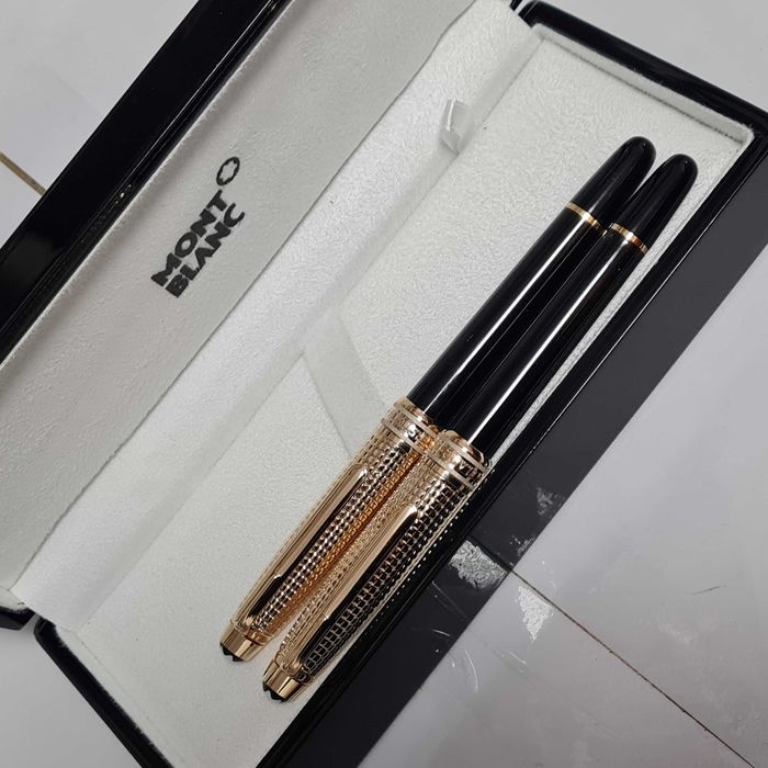 Set Cadou Montblanc Meisterstück negru/auriu