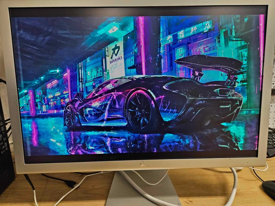 +Гаранция! Монитор Apple Cinema HD Display A1082 23" 1920x1200