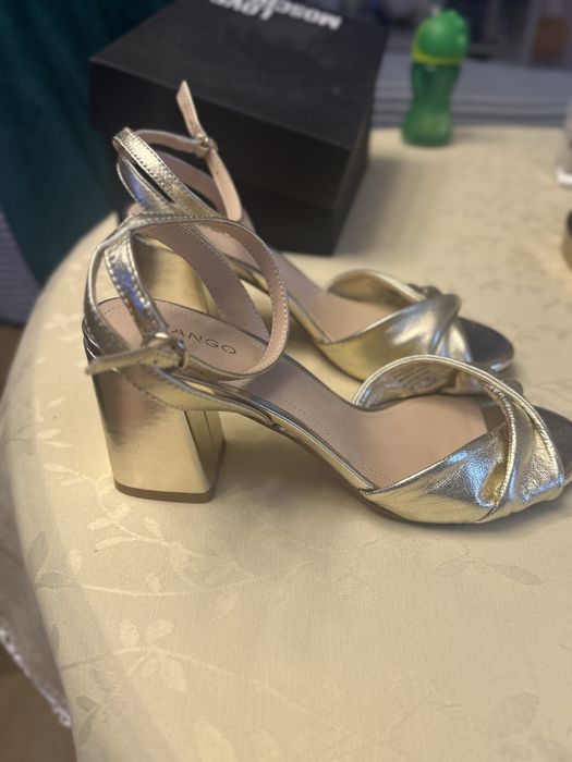 Sandale aurii Mango, masura 39