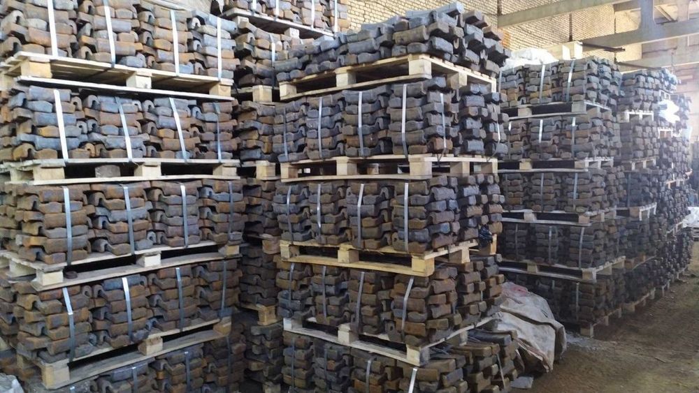 Колодки тормозные, для ЖД вагонов и тепловозов.