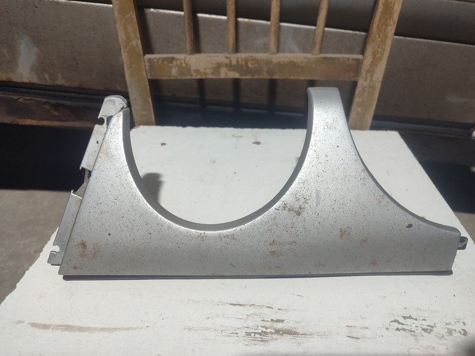 Молдинг двери на Мерседес W210