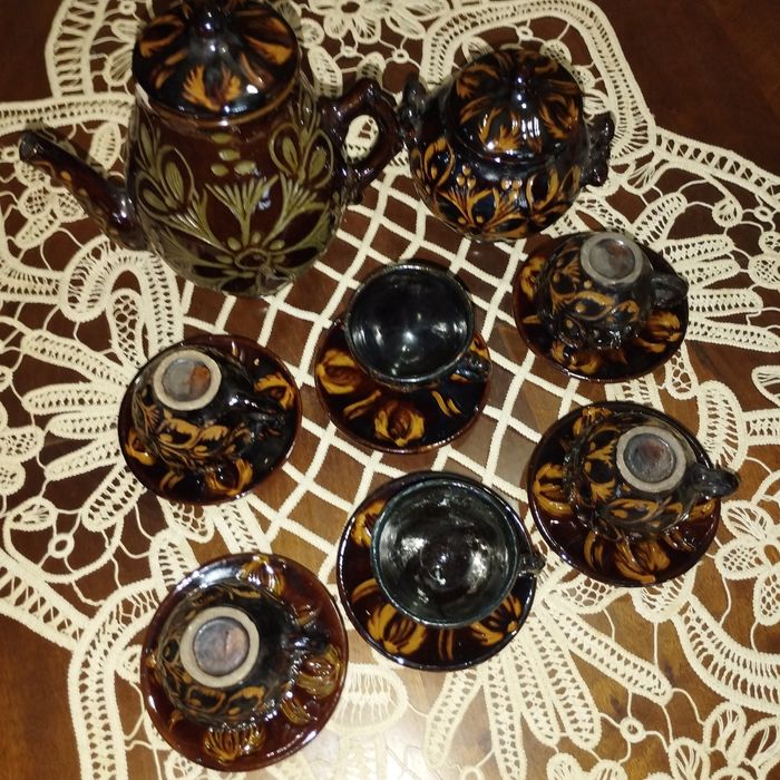 Vând servici de cafea