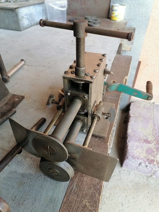 Зиговка машинка ручная