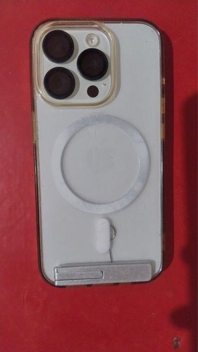 Iphone 15 pro ……