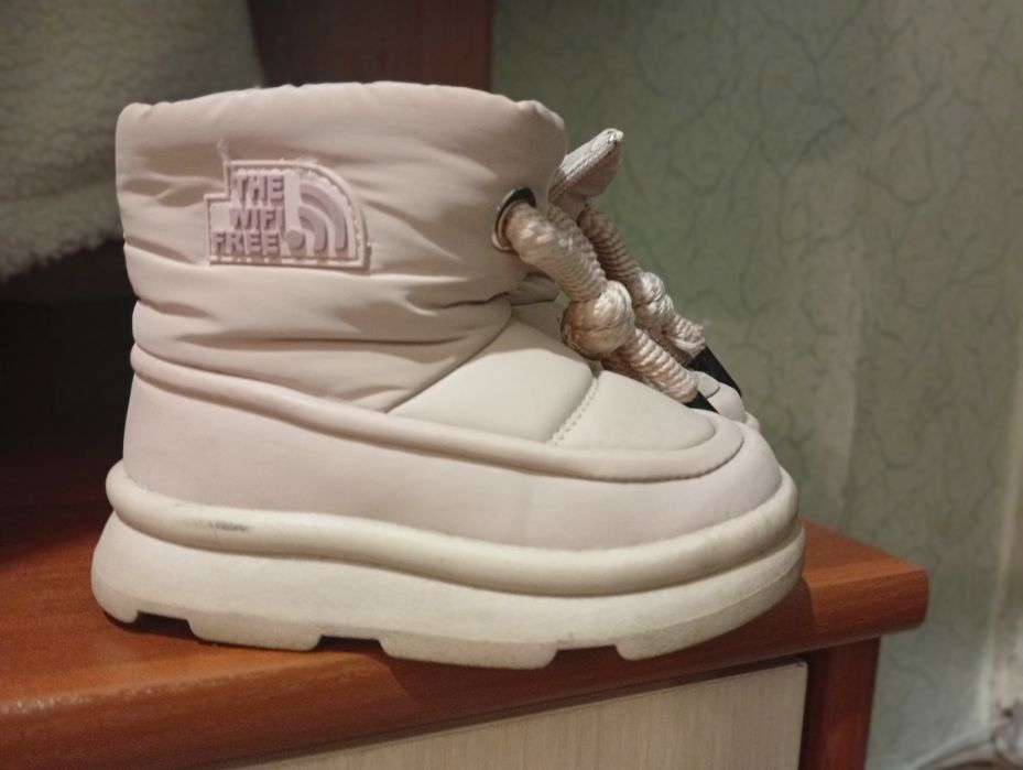 Продам зимние сапоги