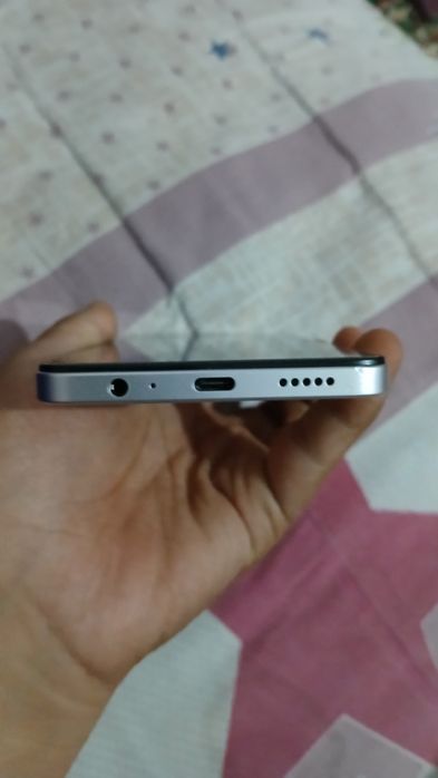 Vivo Y19s 6/128 srochno sotiladi