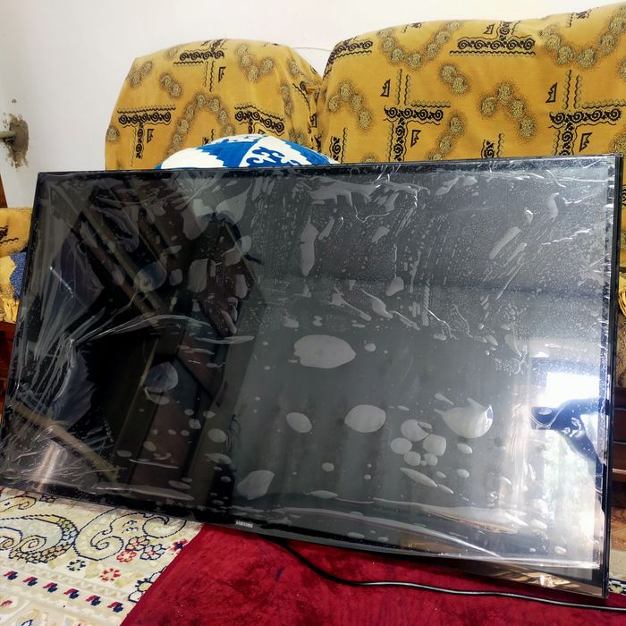 Смарт ТВ Самсунг с гранатией