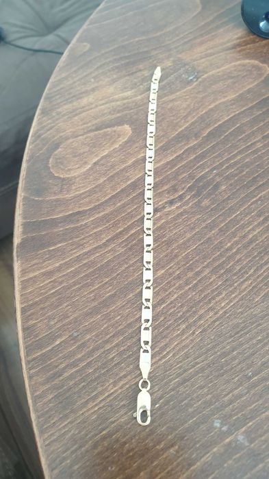 Продавам дамска златна гривна три цвята злато 18 карата проба 750