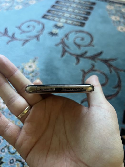iPhone 11 Pro нормальном состоянии