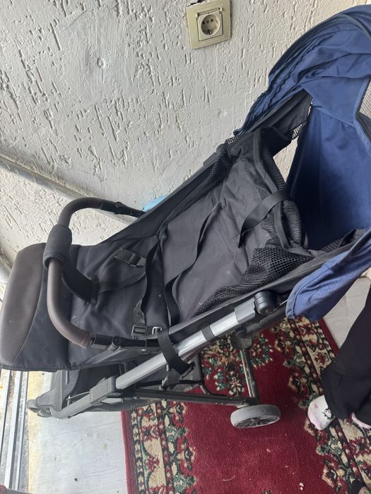 Продам коляску прогулочную