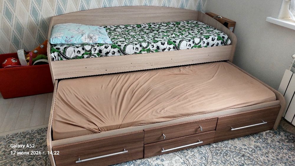 Детская двуспальная кровать