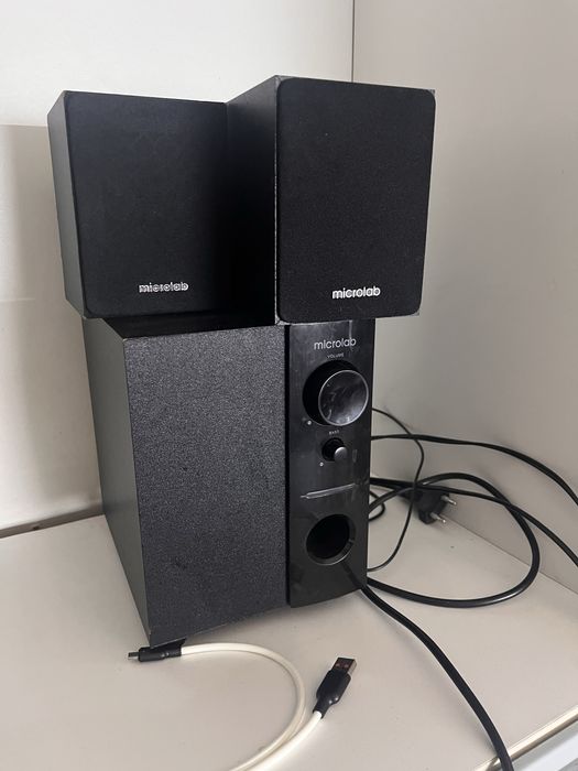 Колонки для компьютера Microlab