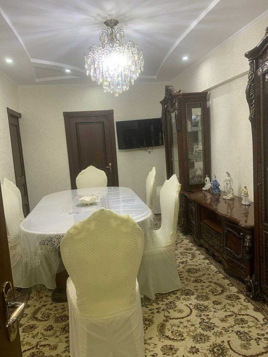 Продам 4-х комнатную квартиру (90кв.м) на Ц-4.Кирпич.4/4/4