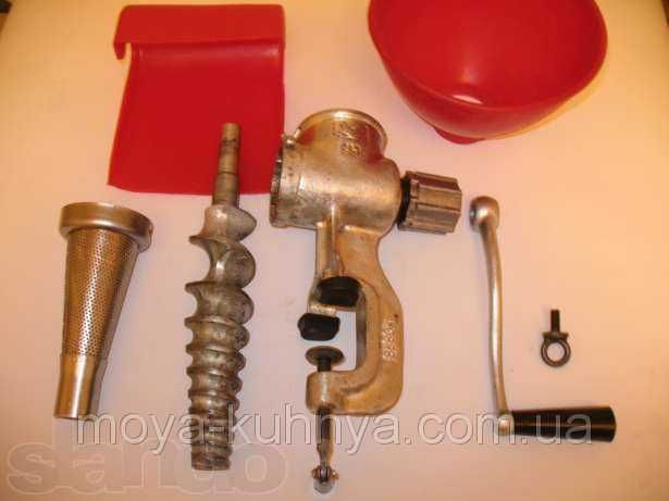 Соковыжималка чугунная ручная шнековая, СССР, 70-80 г.г