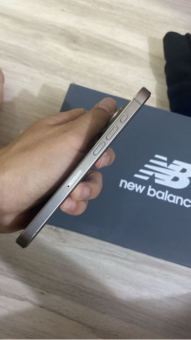 Срочно продам iPhone 15 pro