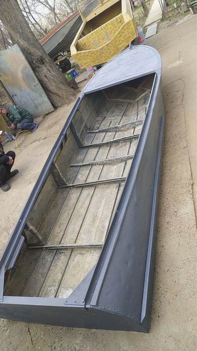 Продается лодка казанка