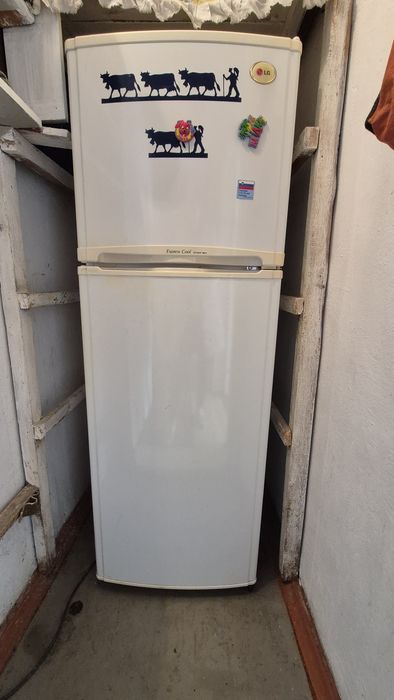 Холодильник LG в отличном состоянии