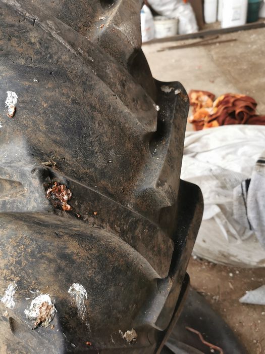 Cauciuc/anvelopa 14,9-r28