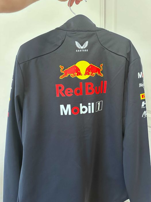 Geacă Softshell F1 Red Bull Racing Team - Castore - Mărimea M - Nouă