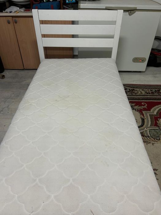 Продается кровать Икея