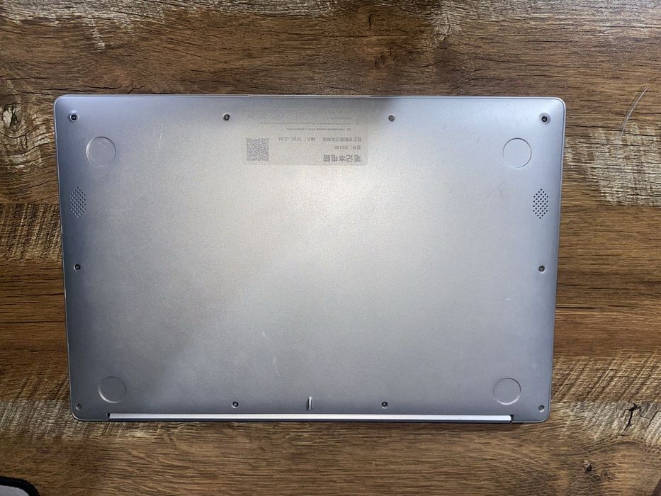 Продам ноутбук win 10