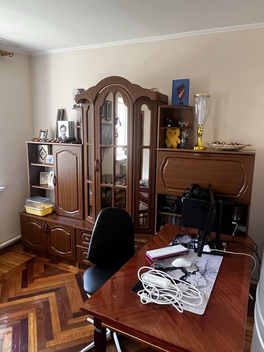 Продам Горку сервант