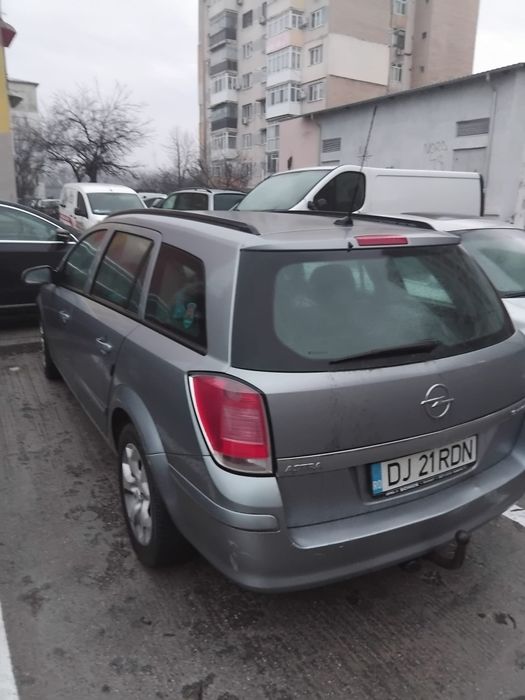 Vand opel  astra H 1.6 benzina