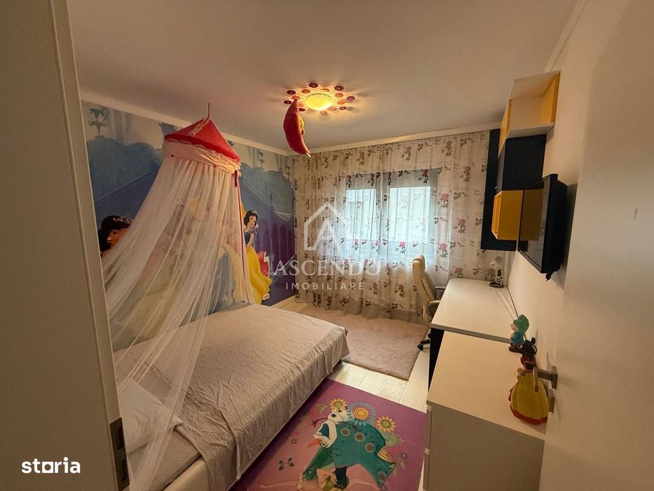 Casă modernă 4 dormitoare,mobilată cu 3 locuri de parcare – Chiajna