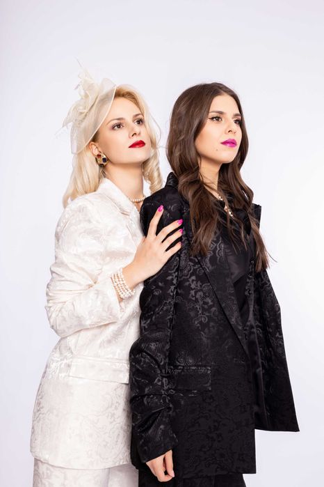 Vand stoc confectii dama noi, Italia