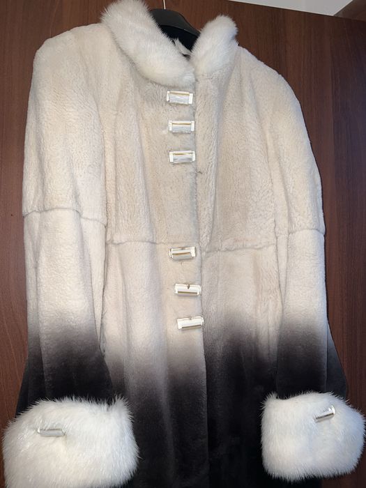 Продаю норковую шубу