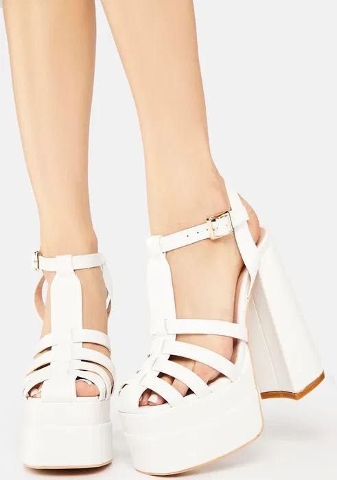 Туфли на каблуке