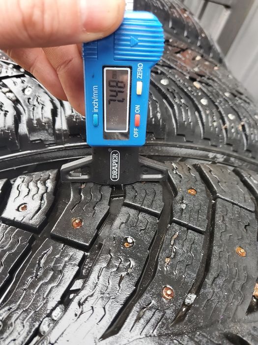 Anvelope cauciucuri de iarna 225/55/17 Michelin și Continental r17