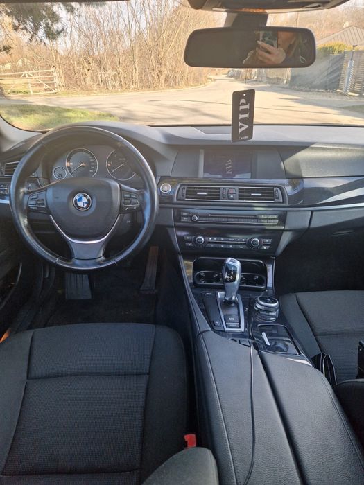 BMW Seria 5 2010 — imagine 5