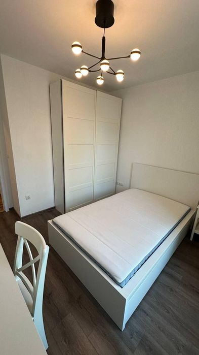 Дава се под наем Тристаен апартамент в София, Оборище - 95 кв.м за 896.58 € - Снимка #2