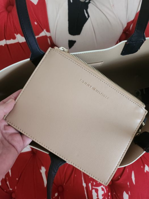 Geanta Tommy Hilfiger