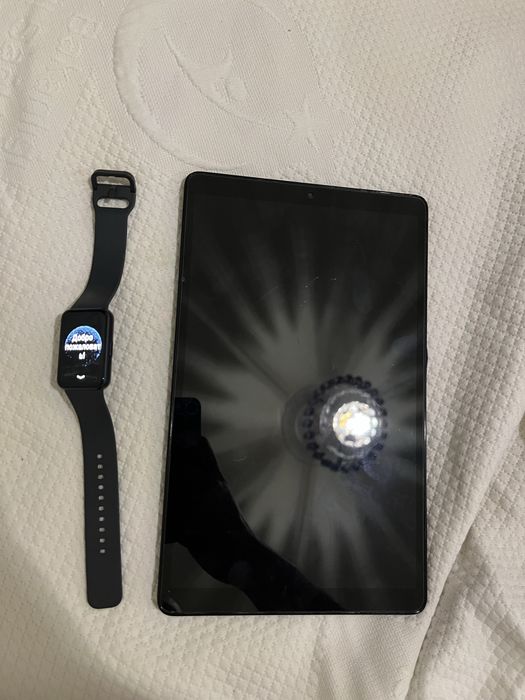 продается планщет вместе с смарт часы. Galaxy Tab A, Galaxy Watch Fit3