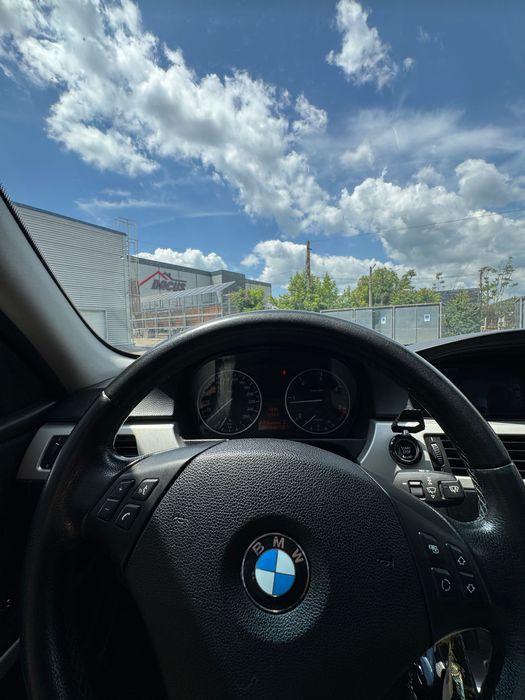BMW e90 316d 2011
